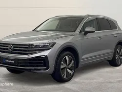 Gris Utilisé 2024 VW Touareg Elegance SUV | 76 799 € (Prix juste)