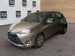 Utilisé 2017 Toyota Yaris Hybrid Berline | 13 990 € (Prix juste)