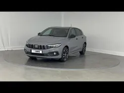 Gris Utilisé 2021 Fiat Tipo Sport Berline | 14 999 € (Prix juste)