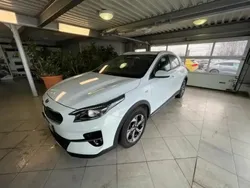Blanc Utilisé 2020 Kia Ceed Motion SUV | 16 490 € (Prix juste)