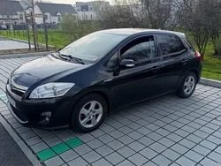 Utilisé 2010 Toyota Auris Hybrid Berline | 7 000 € (Prix cher)