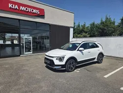Blanc Utilisé 2024 Kia Niro Active SUV | 29 790 € (Prix juste)