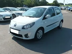 Blanc Utilisé 2010 Renault Twingo Authentique Citadine | 5 990 € (Prix assez cher)