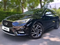Noir Utilisé 2018 Infiniti Q30 Premium Citadine | 13 190 €