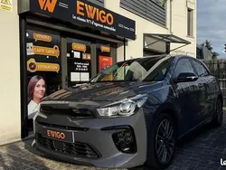 Gris Utilisé 2023 Kia Rio GT-Line Berline | 17 990 € (Prix juste)