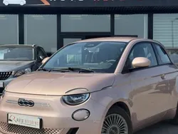 Beige Utilisé 2022 Fiat 500e Citadine | 14 990 € (Super prix)
