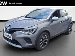 Gris Utilisé 2022 Renault Captur Evolution SUV | 15 990 € (Prix juste)