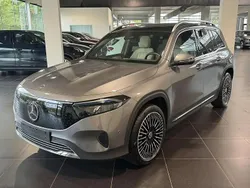 Gris Utilisé 2024 Mercedes EQB300 Progressive SUV | 38 990 € (Prix juste)