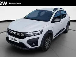 Blanc Utilisé 2023 Dacia Sandero Expression Citadine | 15 490 € (Prix juste)