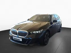 Noir Utilisé 2024 BMW 520 M Sport Break | 62 990 € (Prix cher)