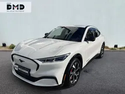 Blanc Utilisé 2023 Ford Mustang Mach-E Extended Range SUV | 40 980 € (Prix juste)