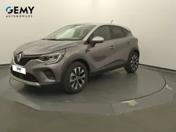 Gris Utilisé 2024 Renault Captur Evolution SUV | 25 399 € (Prix assez cher)