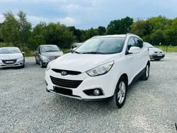 Blanc Utilisé 2013 Hyundai ix35 Edition SUV | 9 300 € (Prix assez cher)