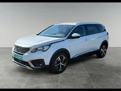 Blanc Utilisé 2019 Peugeot 5008 Allure Monospace | 16 990 € (Prix assez cher)