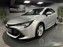 Gris Utilisé 2022 Toyota Corolla Business Edition Berline | 20 990 € (Bon prix)