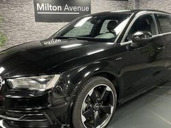 Noir Utilisé 2015 Audi A3 e-tron S-Line Citadine | 17 990 € (Prix juste)