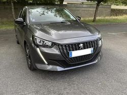 Gris Utilisé 2022 Peugeot 208 Allure Citadine | 14 500 € (Prix juste)