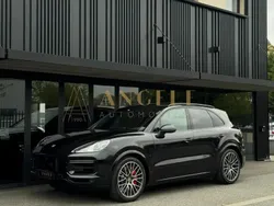 Noir Utilisé 2018 Porsche Cayenne Turbo SUV | 89 990 € (Prix cher)