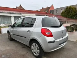 Gris Utilisé 2008 Renault Clio II Rip Curl Berline | 3 500 € (Prix juste)