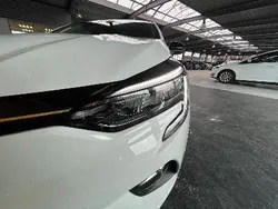 Blanc Utilisé 2023 Renault Clio V Evolution Berline | 14 490 € (Bon prix)