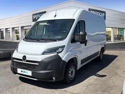 Blanc Utilisé 2024 Opel Movano S Van | 31 990 €