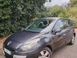 Utilisé 2010 Renault Scénic III Business Monospace | 3 400 € (Super prix)