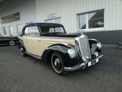 Bleu Utilisé 1952 Mercedes 220 Cabriolet | 149 900 €