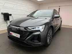 Gris daytona nacré Nouvelle 2024 Audi Q8 e-tron S-Line SUV | 70 990 €
