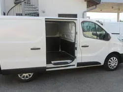 Blanc Utilisé 2017 Renault Trafic Van | 14 583 € (Prix juste)