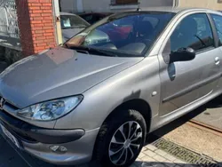 Utilisé 2003 Peugeot 206 Citadine | 2 300 € (Prix cher)