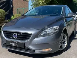 Gris Utilisé 2015 Volvo V40 Break | 5 490 € (Prix juste)