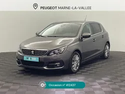 Gris Utilisé 2021 Peugeot 308 Allure Berline | 16 980 € (Prix juste)