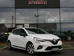 Blanc Utilisé 2022 Renault Clio V Equilibre Berline | 13 900 € (Prix juste)