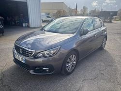 Gris Occasion 2018 Peugeot 308 Allure Berline | 7 990 € (Prix juste)