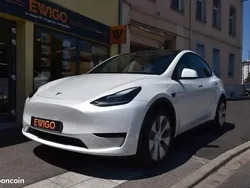 Blanc Utilisé 2024 Tesla Model Y Standard Range SUV | 36 990 €