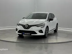 Blanc Utilisé 2023 Renault Clio V Techno Berline | 19 599 € (Prix juste)