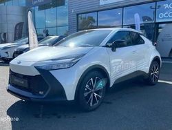 Blanc Utilisé 2025 Toyota C-HR Design SUV | 36 900 €