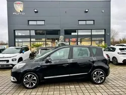 Noir Utilisé 2015 Renault Mégane III Bose Edition Monospace | 8 990 € (Prix juste)