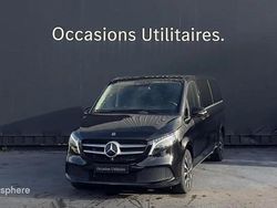 Noir Utilisé 2023 Mercedes V220 Avantgarde Monospace | 67 499 € (Prix cher)