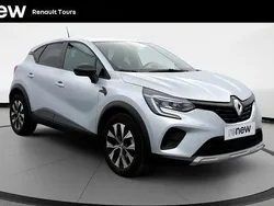 Gris Utilisé 2024 Renault Captur Evolution SUV | 18 399 € (Prix juste)
