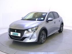 Gris Utilisé 2022 Peugeot e-208 Allure Citadine | 16 990 € (Prix juste)