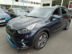 Bleu Utilisé 2021 Kia e-Niro 2 SUV | 20 980 € (Prix juste)