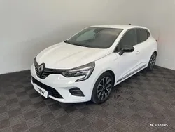 Blanc Utilisé 2023 Renault Clio V Techno Citadine | 16 590 € (Prix juste)