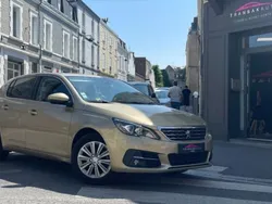 Beige Utilisé 2017 Peugeot 308 Allure Berline | 10 490 € (Prix juste)