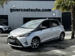 Gris Utilisé 2019 Toyota Yaris Design Berline | 11 990 € (Prix juste)