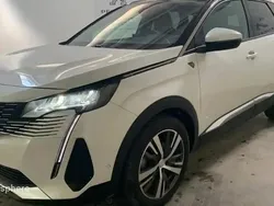 Blanc Utilisé 2021 Peugeot 3008 S SUV | 19 999 € (Prix juste)