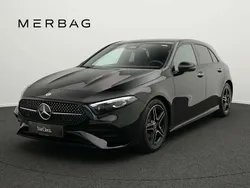 Noir Utilisé 2024 Mercedes A200 AMG line Berline | 36 400 € (Prix juste)