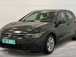 Utilisé 2023 VW Golf VIII Life Berline | 23 799 € (Prix juste)