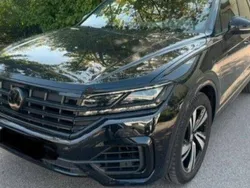Noir Utilisé 2019 VW Touareg R-line SUV | 47 399 € (Prix juste)
