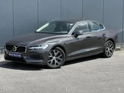 Gris Utilisé 2024 Volvo S60 Core Berline | 31 980 € (Prix juste)
